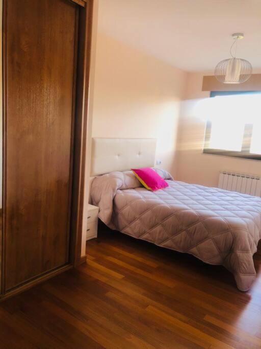Appartement Piso Moderno à Sarria Extérieur photo
